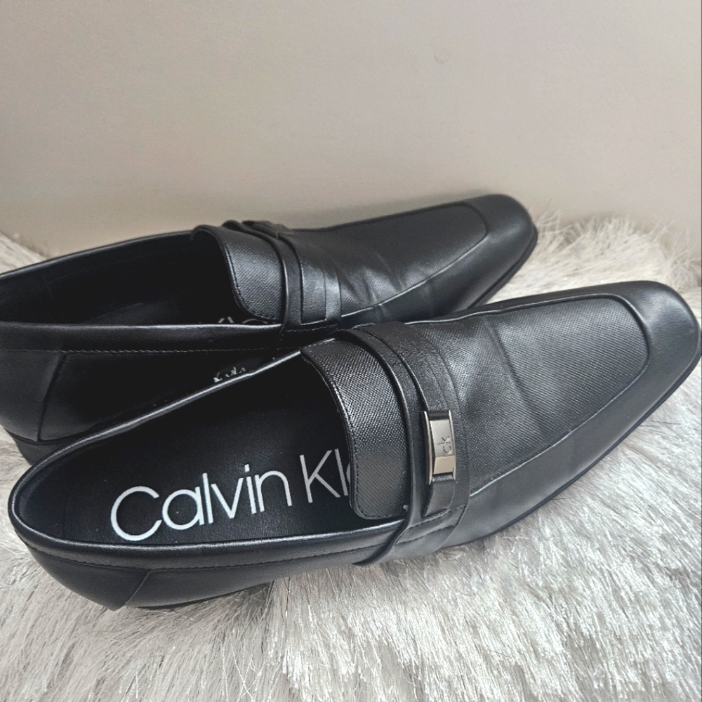 Pre loved barely worn!! Calvin Klein   mens dress shoe